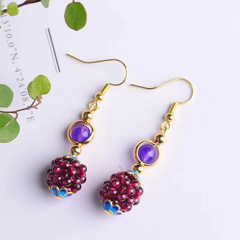 

Natural Garnet Hand-woven Grape-shaped Earrings Female Earrings with Tibetan Silver Ear Hook Female Earrings