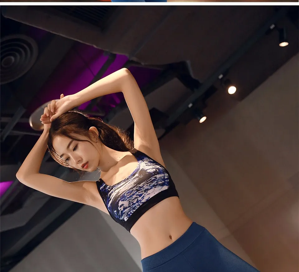 sport bras women