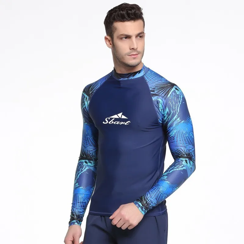 Rashguard dos homens de manga longa maiô