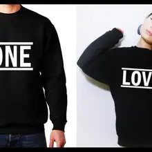 Свитер с надписью ONE LOVE для пары одинаковый джемпер Подарок на