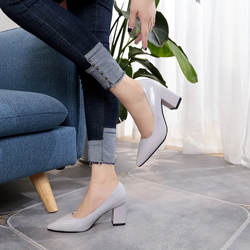 Женская обувь на высоком каблуке; женские туфли-лодочки; женские повседневные туфли из лакированной кожи с острым носком на толстом каблуке; модельные туфли; женские босоножки;#239
