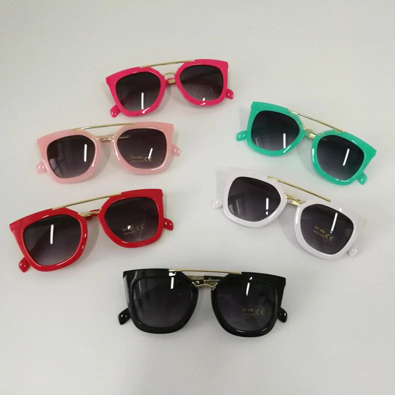 Классическая мода для мальчиков и девочек UV400 металлическая ножка очки дети/дети наклейки очки oculos de sol стильные очки n543