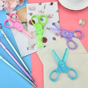 

1pc 10.5*2cm Children Plastic Mini Safety Scissors Handmade DIY Photo Album Laciness Scissors Tesoura Paper Lace Diary Decor
