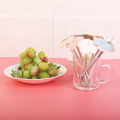 

Lovely Flower shaped fruit fork 15.7*5cm