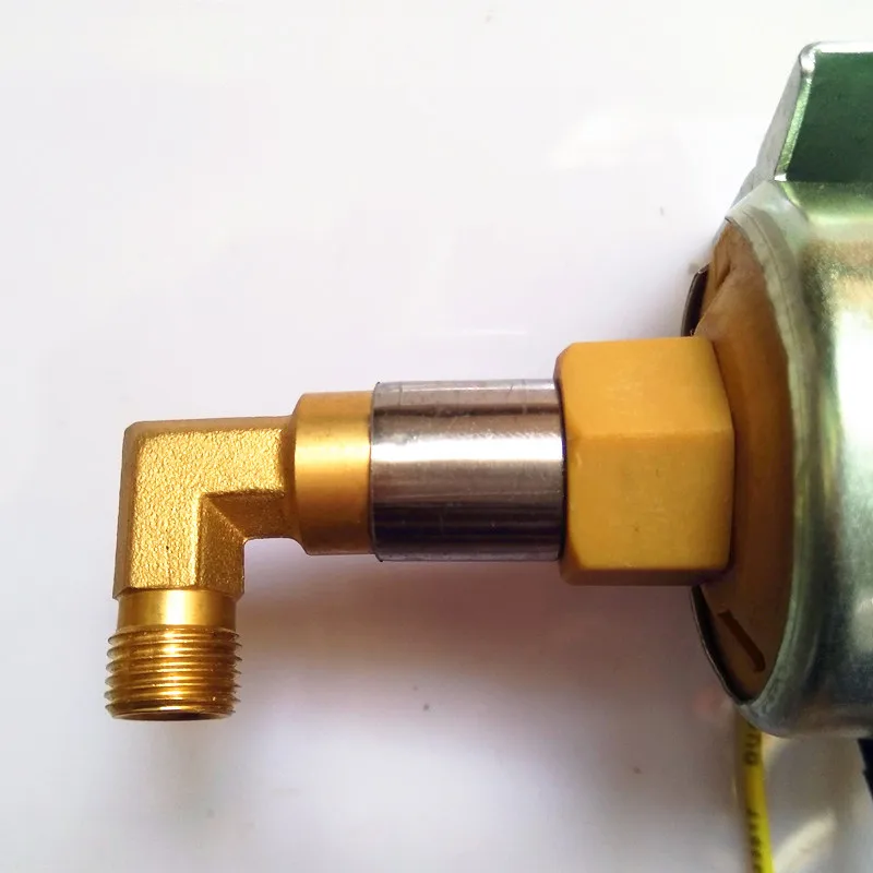40DCB-31-110-120V-18W1712119