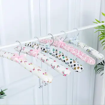 

Coat Hanger for Women Dress with Sponge Padding Floral Vanilla Cream Clothes Hangers Outdoor Cabide 10pcs