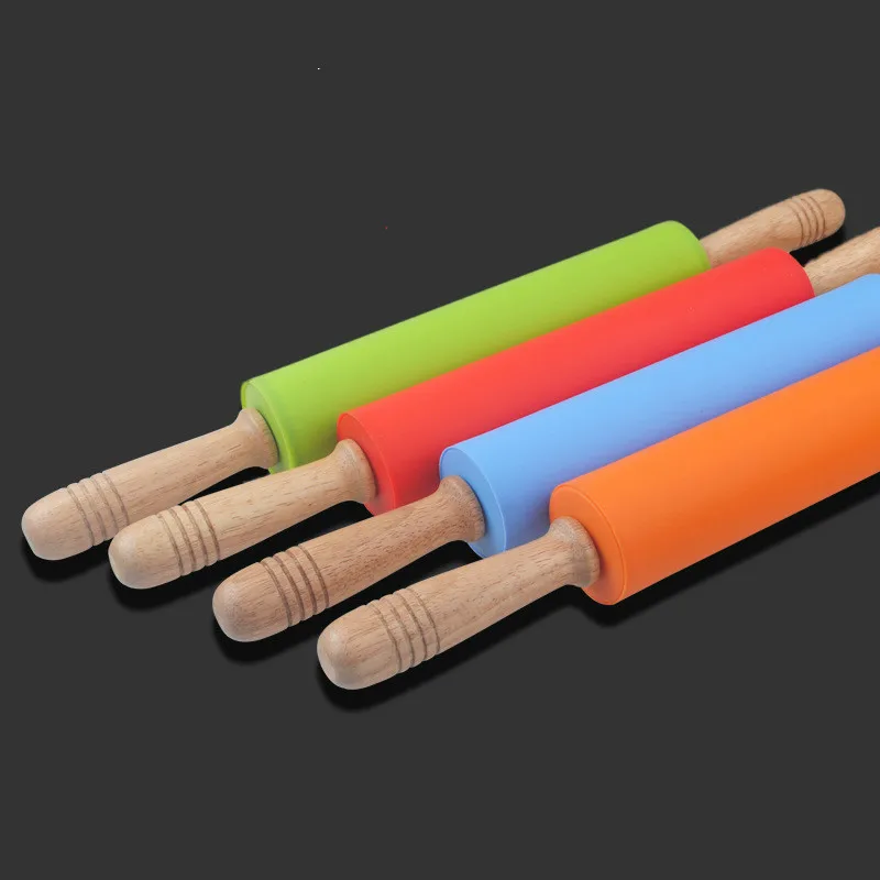 1 шт. 18 дюймов силиконовая скалка для выпечки инструменты Еда Класс силиконовый деревянная ручка ролика теста 48*5,3 см Цвет в случайном порядке