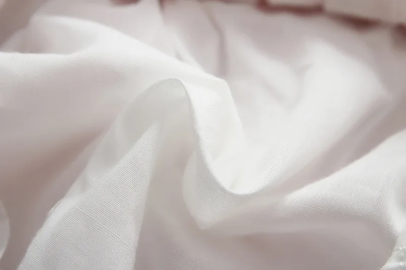 2706971760_2068599042