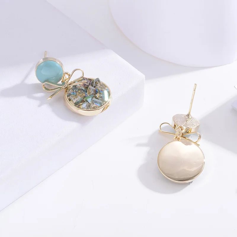 5 (19)