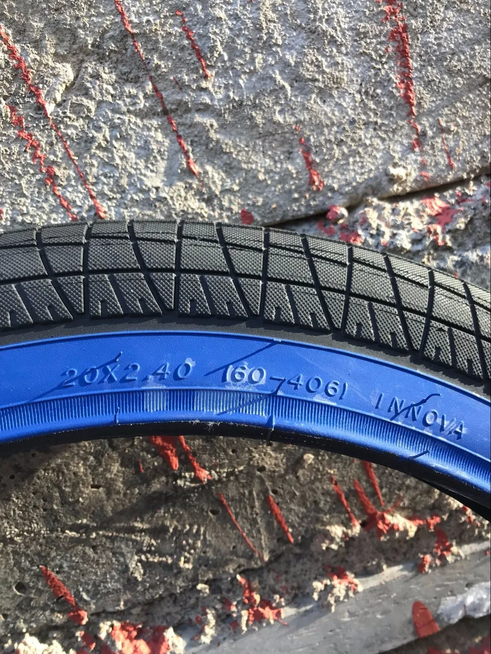 Mission bmx tires 20X2.4 made by INNOVA 