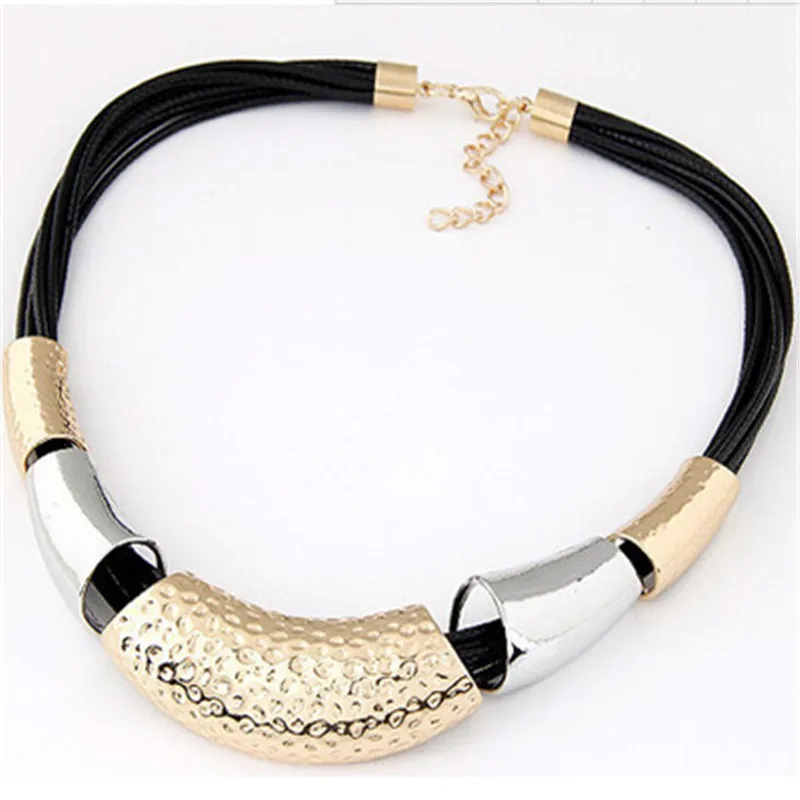

Trendy simple alloy wax rope temperament necklace Europe and America retro exaggerated alloy iron piece jewelry clavicle chain