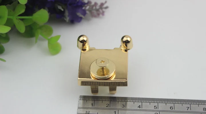 10978659919_1650373796