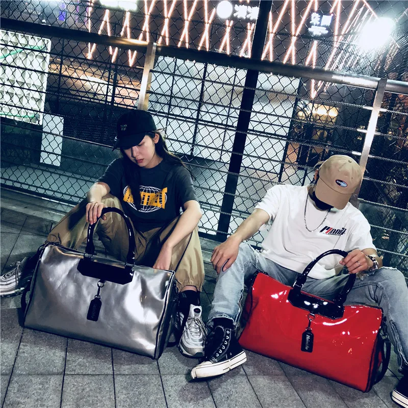 

2019 New Fashion Bright Leather Luggage Bag Men And Women Travel Shoulder Bag Large Capacity Bag Trend Sports Fitness Bag