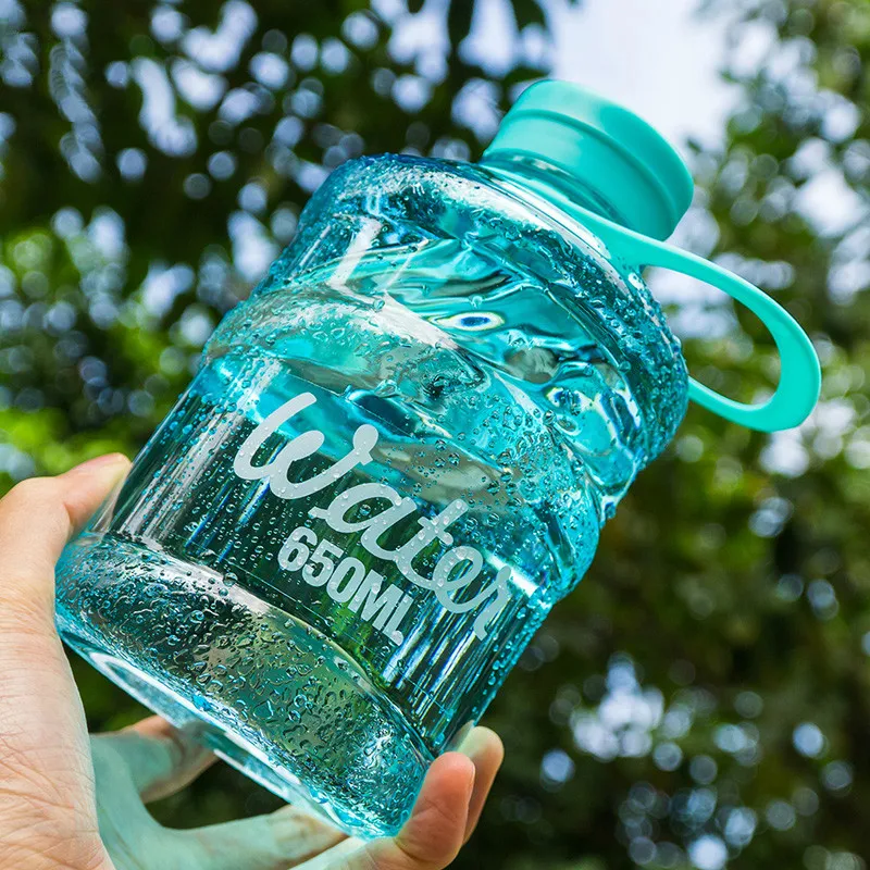 

RUIDA Mini Water Dispenser Water Bottle Gym sports Big Capacity My Bottle 650 ml Plastic Bottle For Water Protein Shaker Bottles