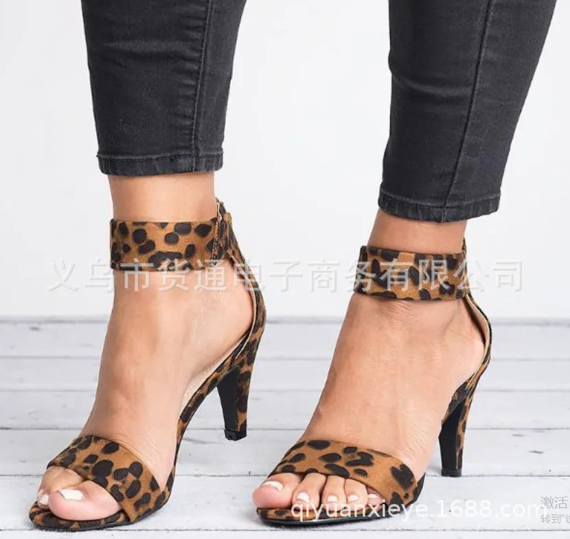 

2019 Summer Trend Large Size Solid Color With Breathable Open Toe Ladies Sandals Suede Round Head Fashion Heel Zipper