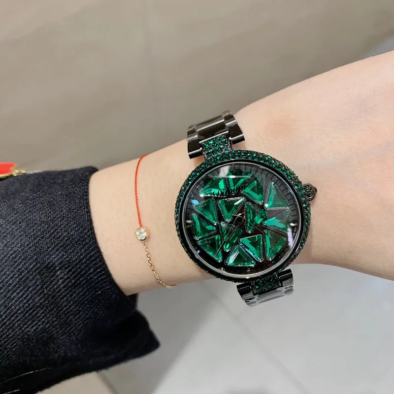 Благородные соответствующие черные зеленые часы для женщин сверкающие кристаллы часы креативные спиннинговые треугольные циркониевые наручные часы водонепроницаемые