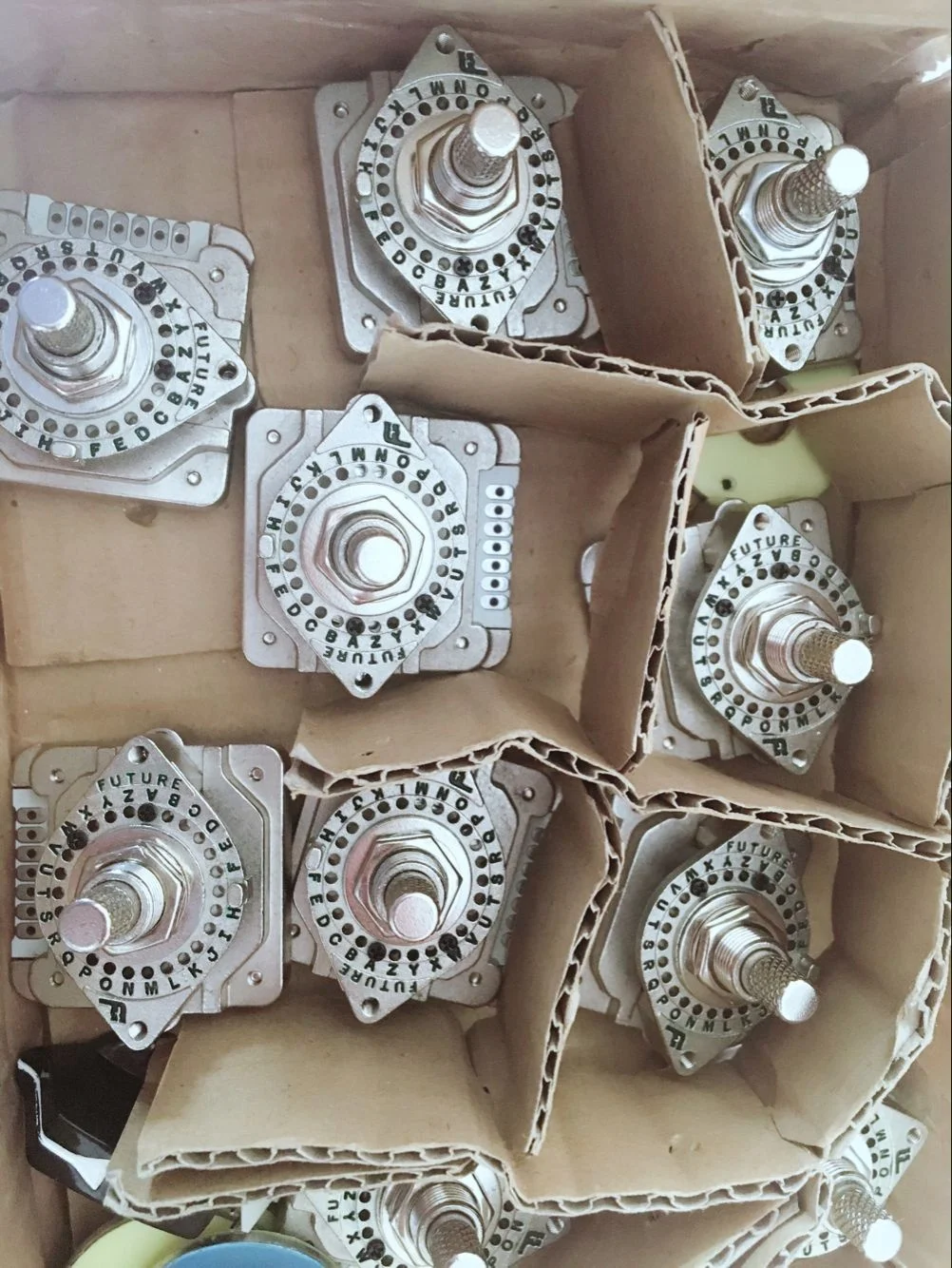 Digital Code Rotary Switch NDS01J,02J,03J,04J,01N,00N,02N,03N,04N,03H,04H,00H,01H,02H, CNC Controller Used for CNC Machinery Digital Code Rotary Switch NDS01J,02J,03J,04J,01N,00N,02N,03N,04N,03H,04H,00H,01H,02H, CNC Controller Used for CNC Machinery