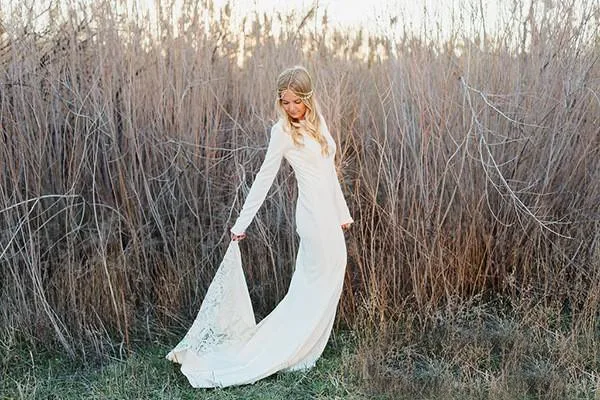 Long Sleeve Vintage Chapel Train Mermaid Lace Boho Wedding Dress 3 4