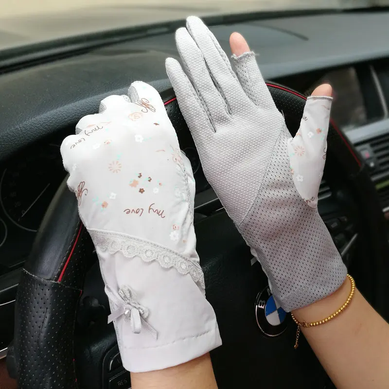 

Woman Gloves Thin Summer Anti-Sun Anti-UV Ice Silk Non-Slip Driving Gloves Female Fashion Printed Cute Lace FS03