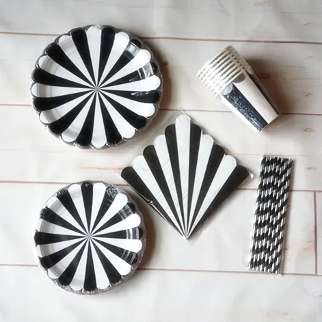 

40pcs Large Black Striped Paper Plates Black and White Stripe with Silver Scallop Tableware Cups Napkins Wedding Party Supplies