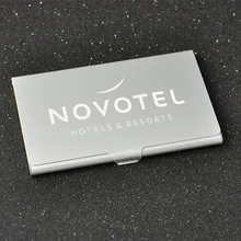 100x заказной логотип Выгравированная серебряная алюминиевая Визитная Карточка Чехол персонализированный бизнес-держатель для карт металлический Карманный Кошелек Чехол для ID карты