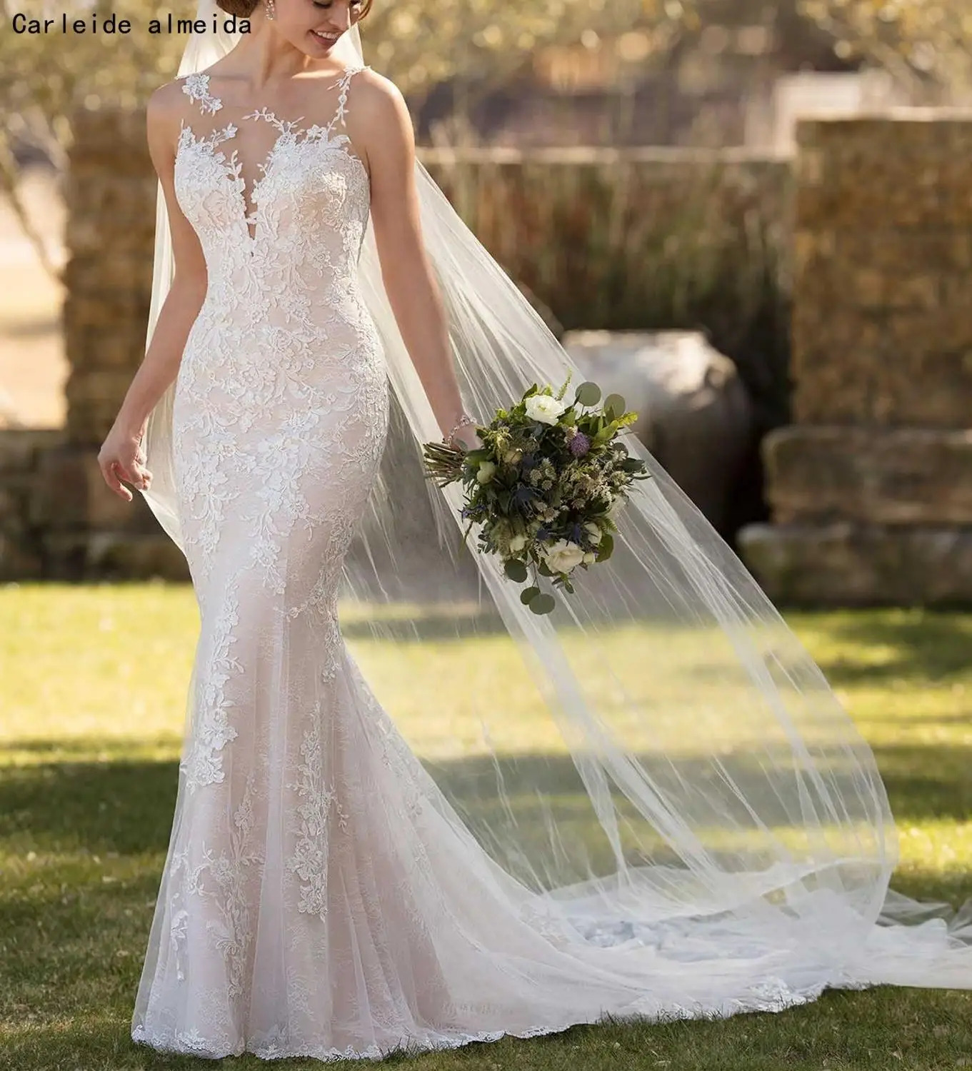 

Low Back Sexy Lace Mermaid Wedding Dresses with Unique Lace Appliques Bridal Dress Court Train Bride Dress