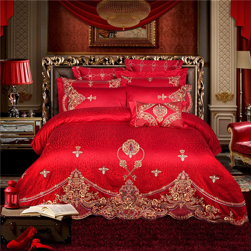 Luxury Jacquard Bedding Set Elegant Embroidery Bed Linens Queen