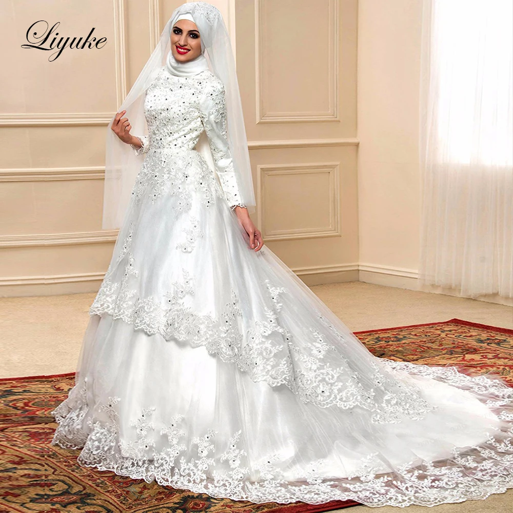 

Liyuke Off White Muslim Wedding Dresses Of Simple Appliques Vestido De Noiva Elegant Long Sleeve Zipper Back Wedding Gowns