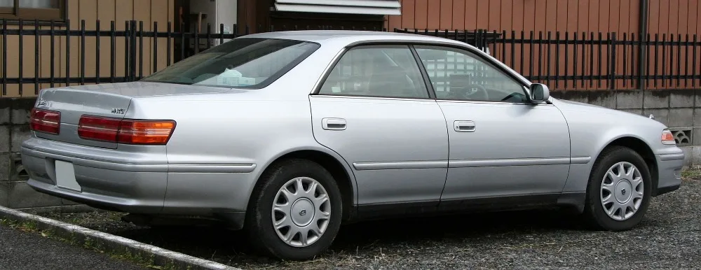 1920px-1996-1998_Toyota_Mark_II_rear 