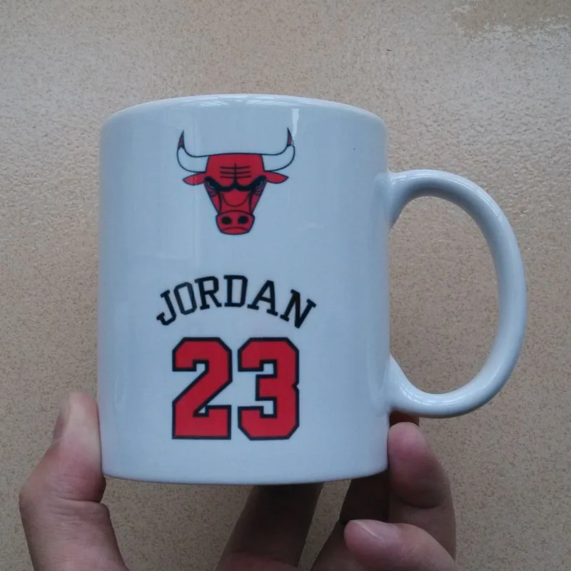 Модный дизайн Чикаго Буллз Пользовательский спрос NO.23 Jordan(Джордан); баскетбольный принт краской Кофе чашки и кружки, белый Цвет, Круглый Рукоятки