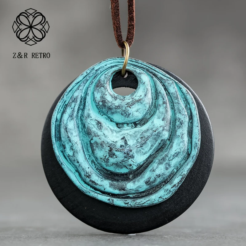 

Wooden Pendant Necklace Geometric Handmade Necklaces For Women Rope Chain Long Sweater Necklace Best Gift For Friends 5*5cm