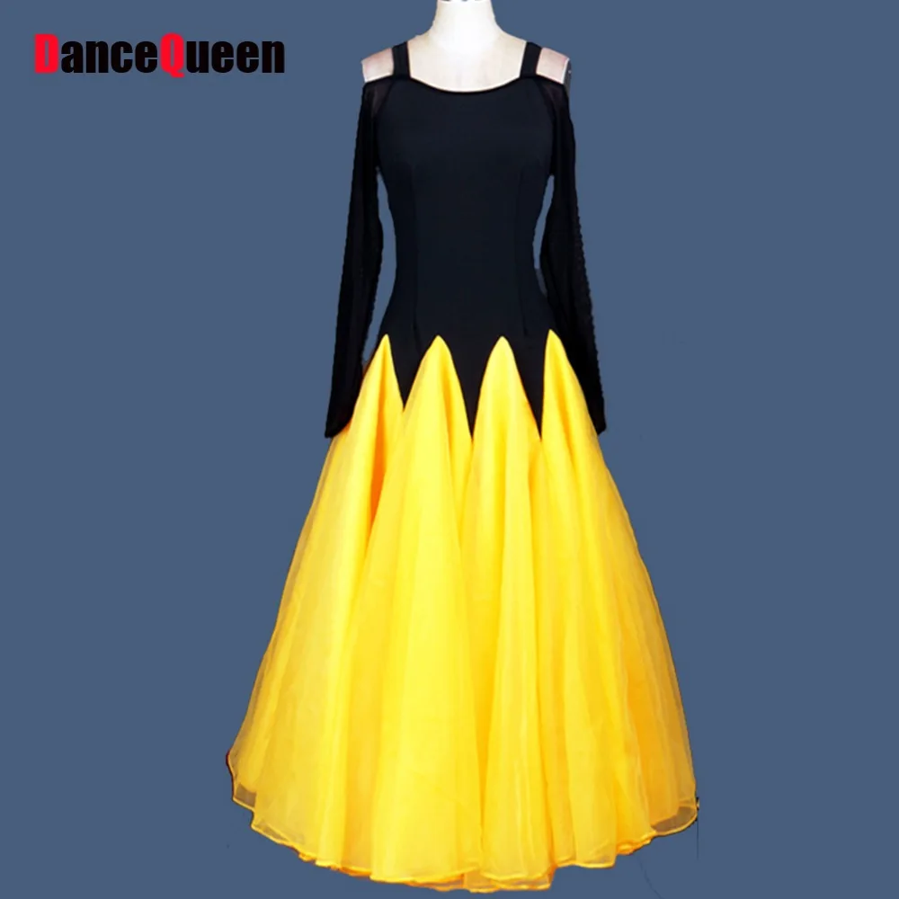 All Listings FREE SHIPPING & Returns available on quality dance clothing, dance tights, girl's ballet slippers, and tap shoes by Capezio, Bloch and other major brands.