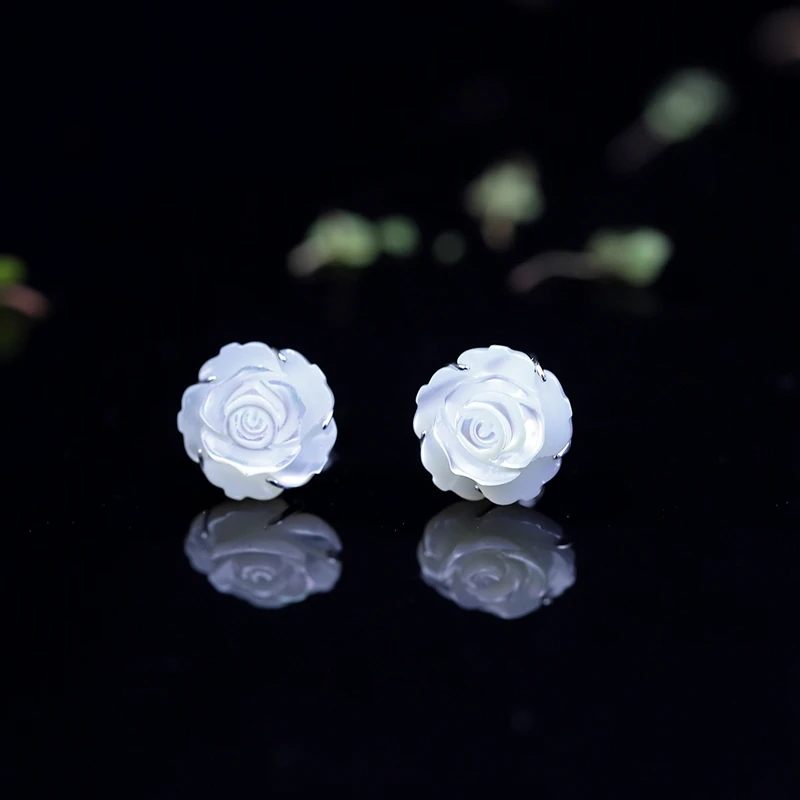 

New 925 sterling silver shell flowers pure white stud earrings simple design wild fashion earrings for women charms jewelry gift