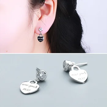 

Factory Direct Sale S925 Tremella Female Han Edition Heart-shaped Gem-set Eardrop A Undertakes To