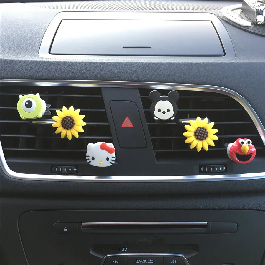 Cute little cartoon logo Men and women car perfume Car styling Sun flower Ornaments Automobile air