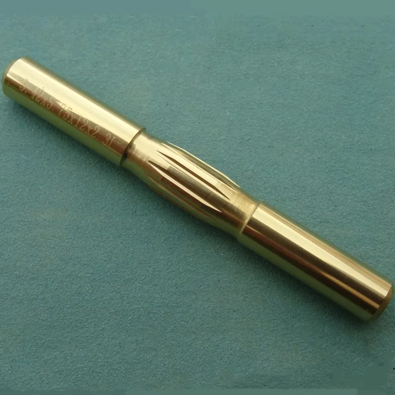 

5.5 Cemented carbide coating Spiral,punch, spiral reamer6-12 flute Germany standard double orientation Cemented carbide coating