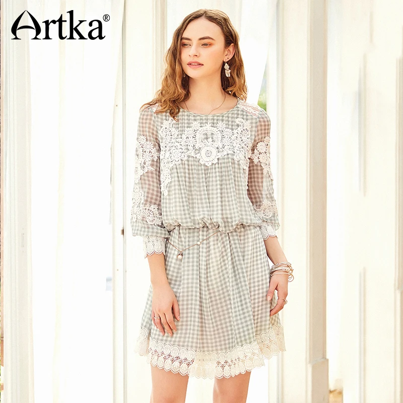 

ARTKA Summer 2018 New Women Lace Stitching Embroidered Lantern Sleeve Loose Plaid Mini Dress SA11083C