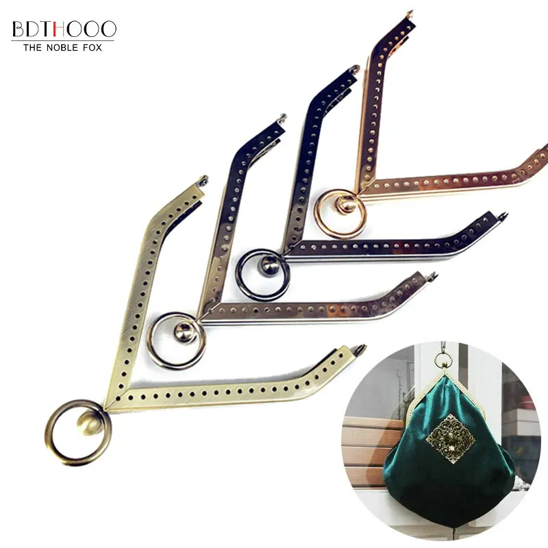 11cm Triangle Purse Frame Kiss Clasp DIY Metal Accessories For Bag Frame Vintage Coin Purse Metal Clutch Bag Frame