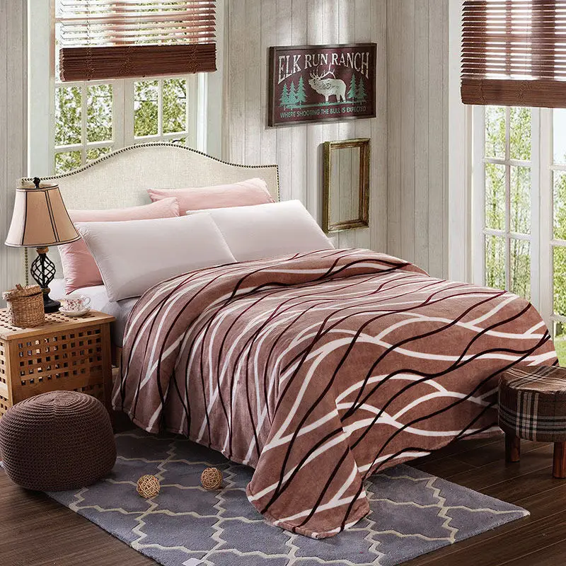 Home Textiles,Wavy Stripes Style Coral Fleece Blankets On Bed The