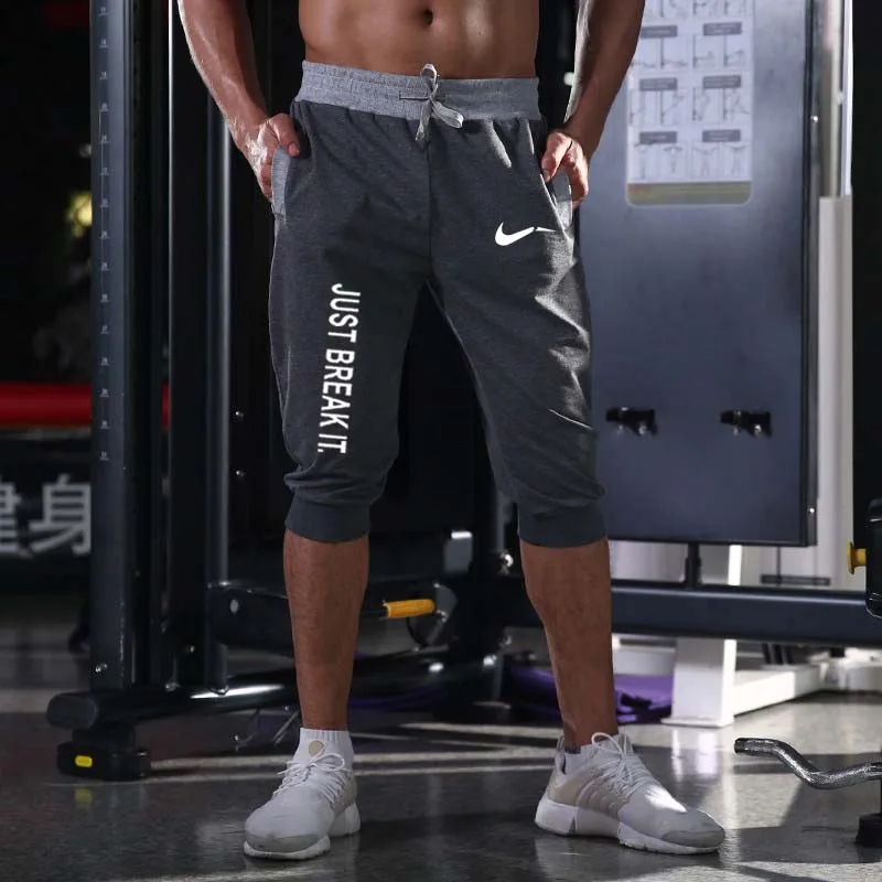 

Men's Fitness Short Jogging Sports Fitness Shorts Summer New Fashion Men's Casual Knee Shorts Elastic Beach Men's Shorts