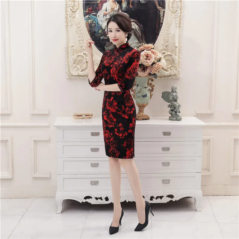 Шанхай история Красный цветочные черный бархат Qipao китайское традиционное платье с рукавами 3/4 платье Ципао по колено Oriental платье