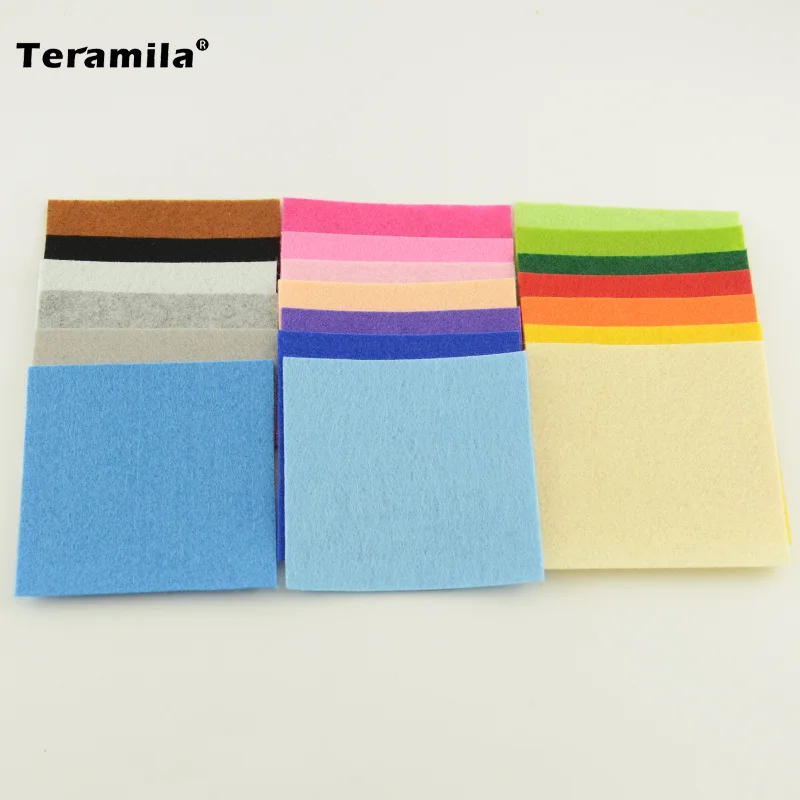 Teramila Solid Color 100% Polyester Nonwoven Felt Fabric DIY Precut Pack For Flower Bag Doll 1.0MM Thick 15x15CM/Piece