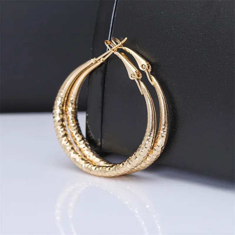 

European Punk Gold Color Round Hoop Earrings For Women Big Circle Loop Earring Twisted Geometric Earings Metal Jewelery E60