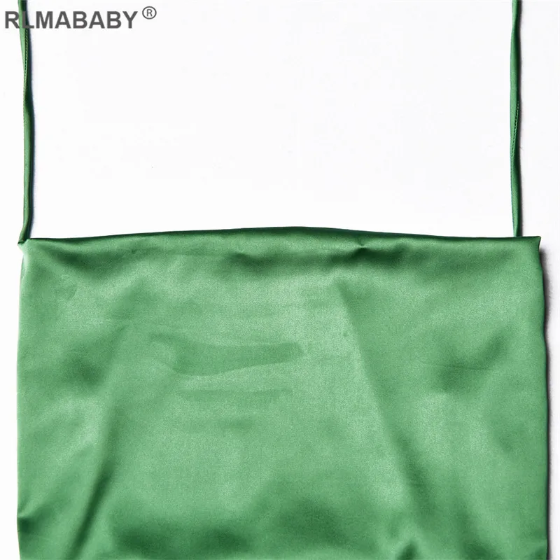  (11)