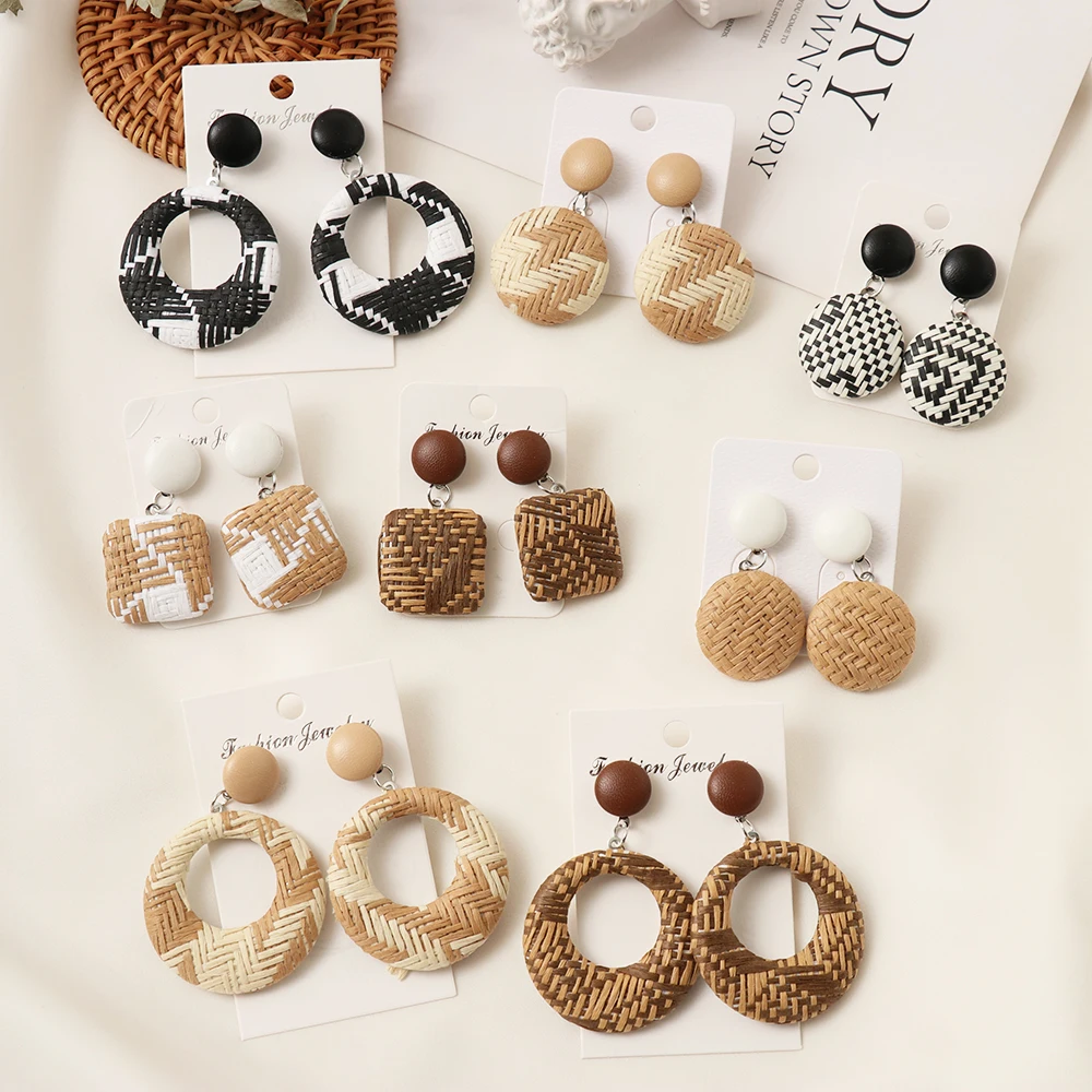 

Fashion Boho Wooden Earrings Women Rattan Wicker Straw Drop Earring for Ladies Vintage Handmade Geometric Statement Earrings