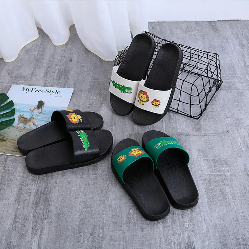 

2018 summer new plastic home shoes bathroom anti-slip sandals slippers cartoon fashion wear women's slippers