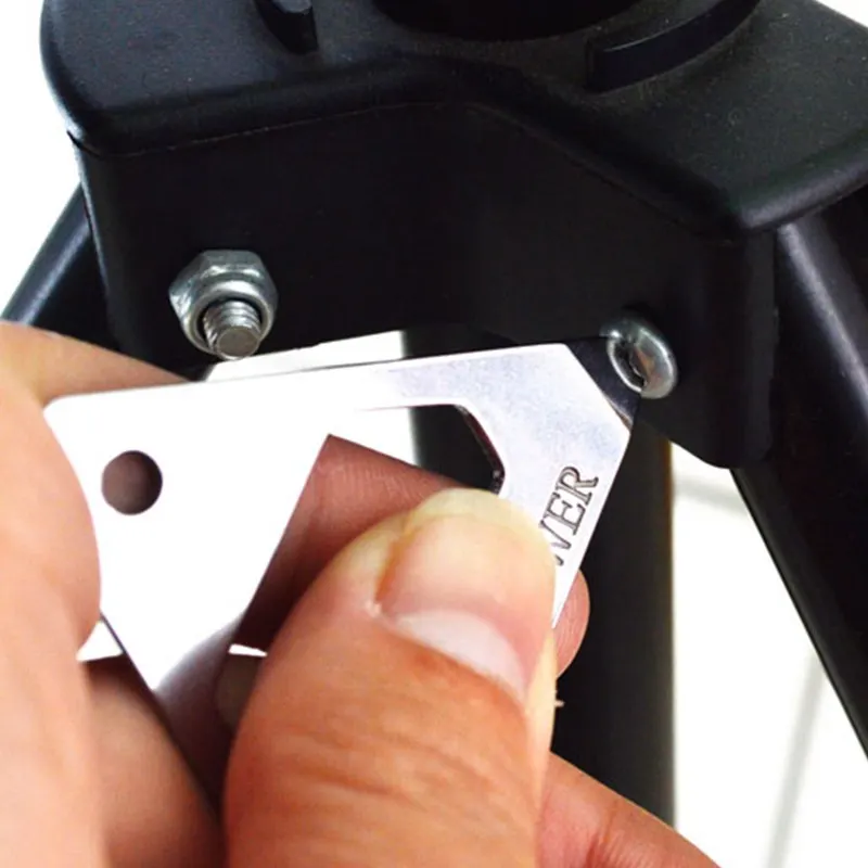 EDC Stainless Steel Key Card Tool Bottle Opener Wrench Screwdriver Box Open EDC Stainless Steel Key Card Tool Bottle Opener Wrench Screwdriver Box Open
