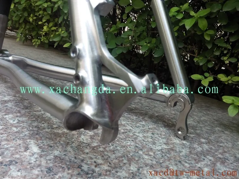 Excellent titanium & carbon fiber mtb bike frame titanium montain bicycle frame Titanium weldless bike frameChinese titanium road bike fra 10 Excellent titanium & carbon fiber mtb bike frame titanium montain bicycle frame Titanium weldless bike frameChinese titanium road bike fra 10