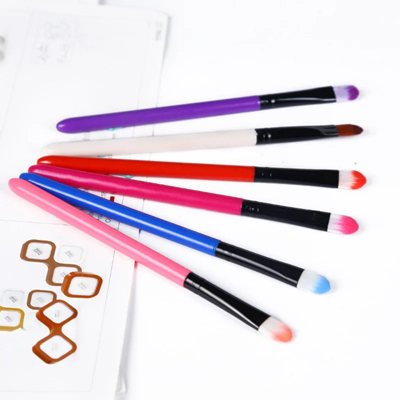 

Long handle Makeup Brushes Fan Powder Foundation Blush Eye shadow Lip Cosmetic Beautiful Make Up Brush Tools Delicate texture
