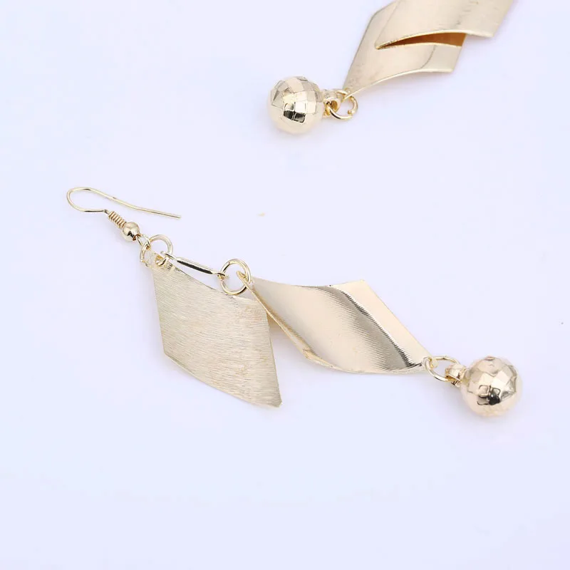 Geometric Long Diamond Dangle Earrings Gold Color and Silver Plated Metal Dangle Ball Earrings Party Jewelry Fashion 2018 Brand (4)
